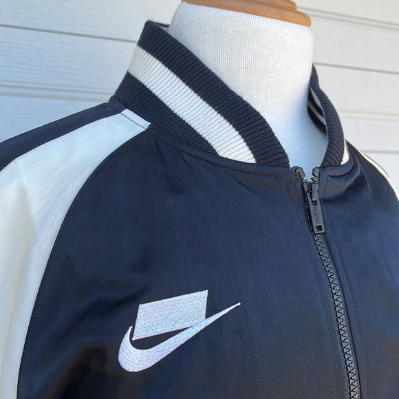Nike NSW 08 Bomber Style Jacket Sz Med Style No. AR-1615-010 - Picture 7 of 13